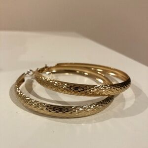 Geometric Snakeskin Pattern Textured Gold Tone Hoop Earrings Large